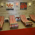 Rose Hotel 3*