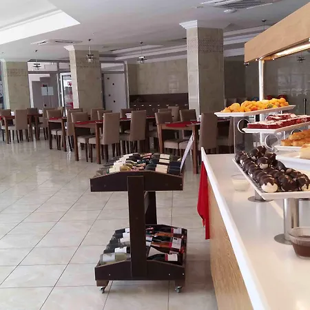 Rose Hotel