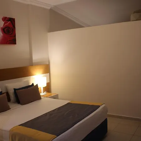 Rose Hotel 3*