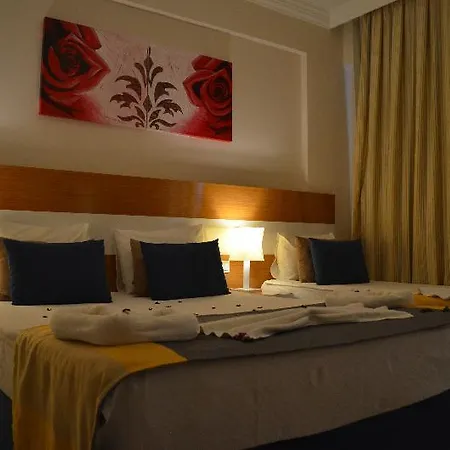 Rose Hotel 3*